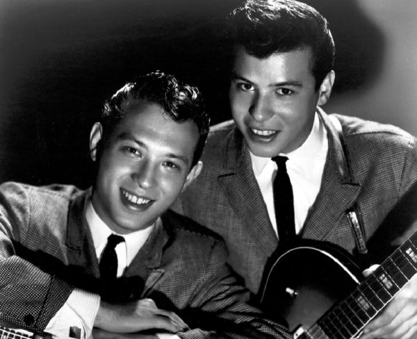 Sleepwalk – Santo & Johnny Style